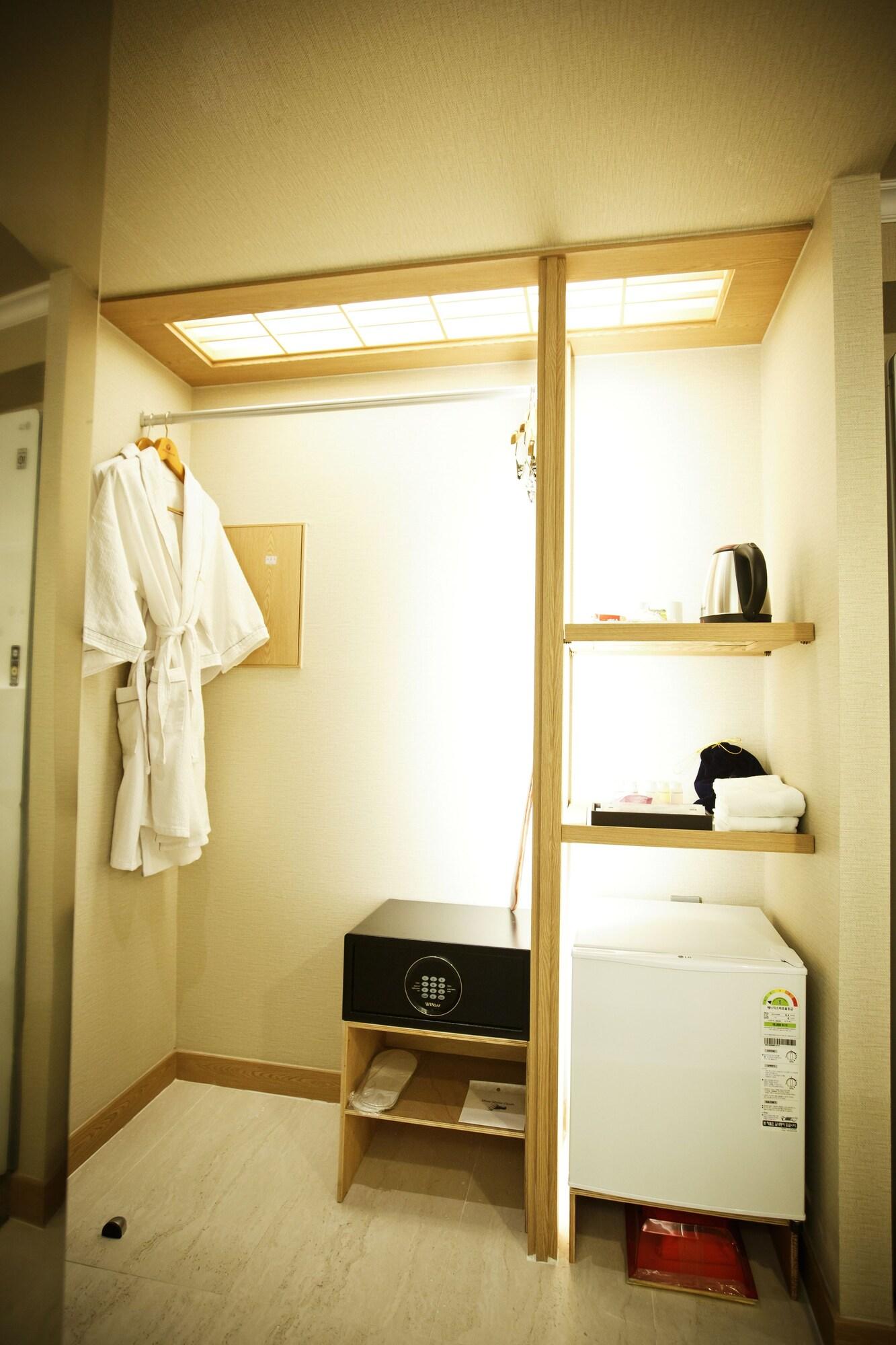 Ariana Hotel Daegu Exterior foto